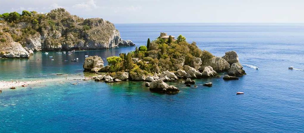 Hotels in Sant'Alessio Siculo