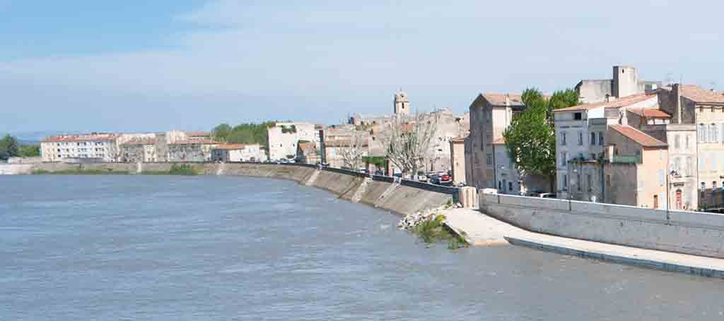 Hotels in Vieux Chemin d'Arles